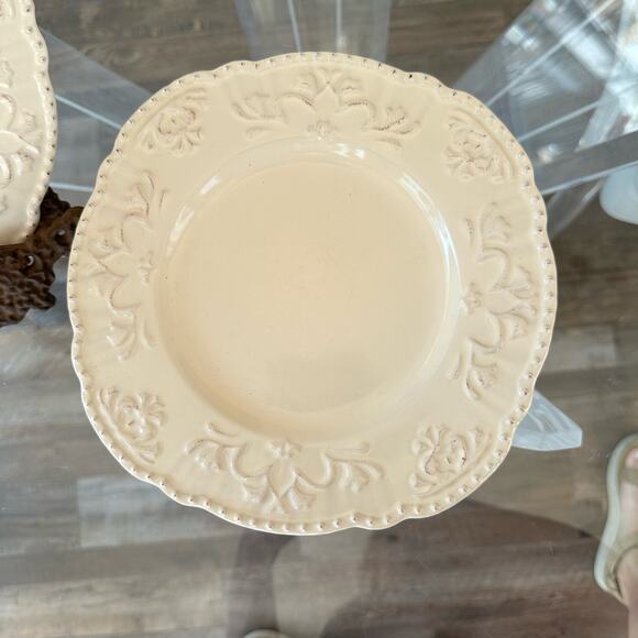 Salad Plates Better Homes and Gardens Medallion Wreath Cream Mist Set of 2 - Picture 1 of 9